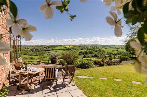 cheap bed and breakfast bristol area